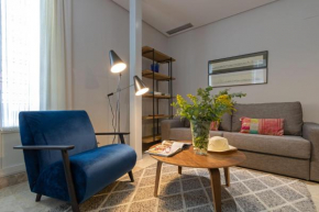 Alkazar Gardens Old Town 6 pax, Seville